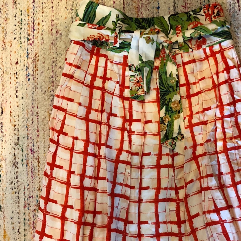 PRICED TO SELL BNWT sz 6 Anthropologie skirt